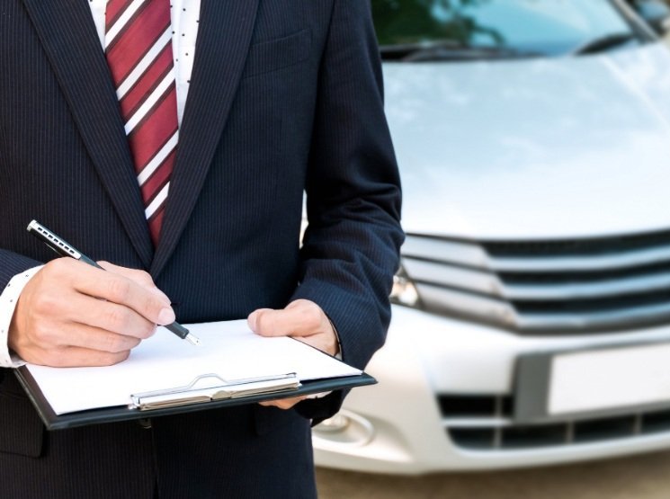 Peritación de coche con carga financiera oculta en Torremolinos y resto de Málaga